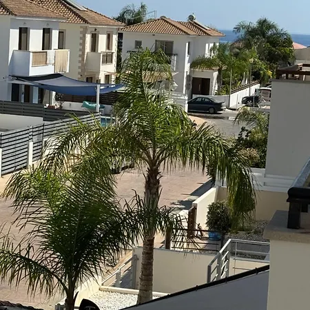 Naxos Feriehus *